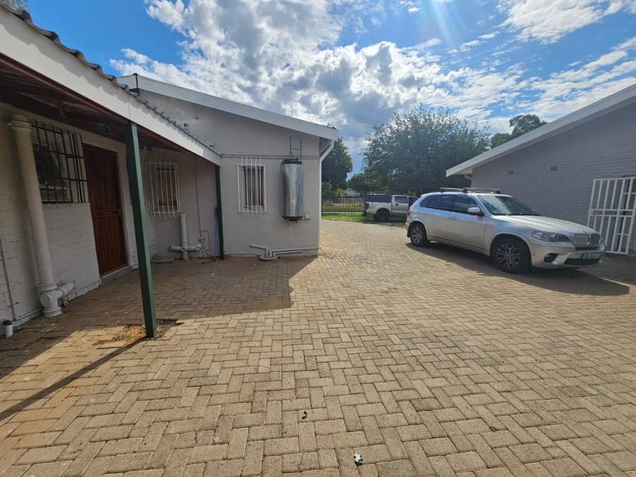 7 Bedroom Property for Sale in Universitas Free State